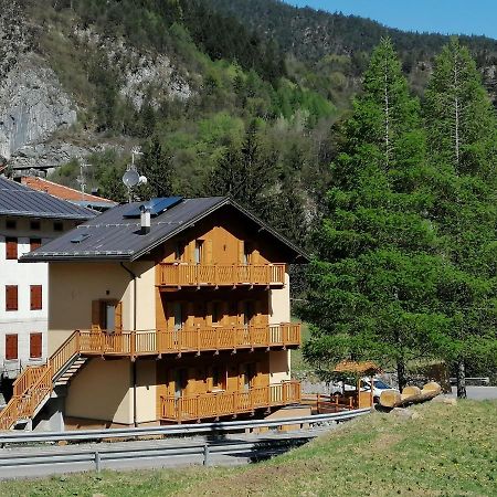 Ai Larici Hotel Perarolo di Cadore Buitenkant foto