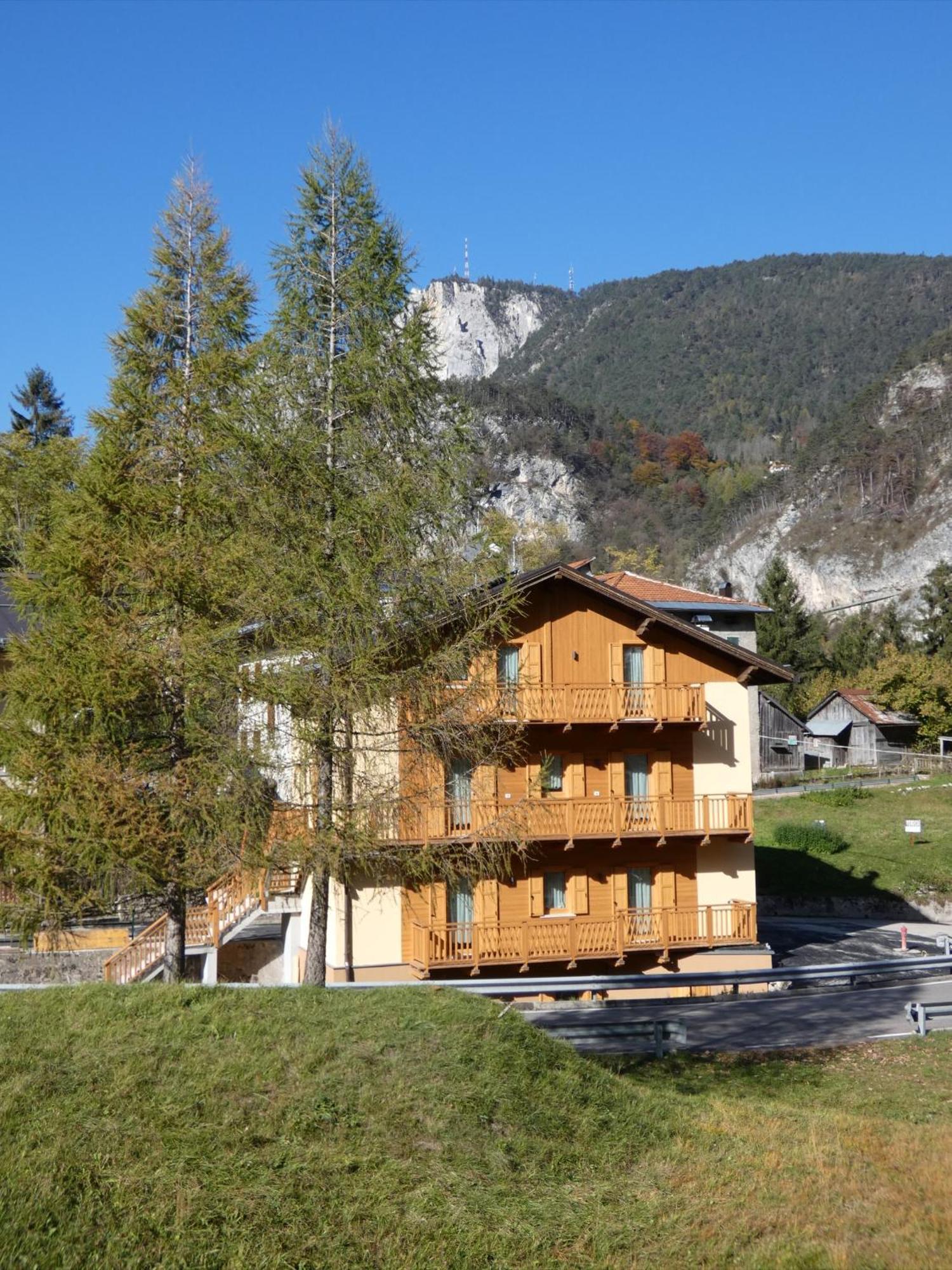 Ai Larici Hotel Perarolo di Cadore Buitenkant foto