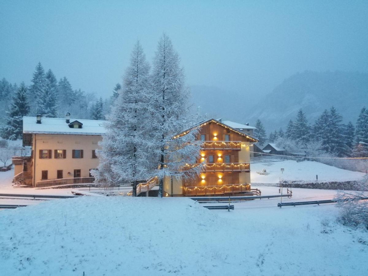 Ai Larici Hotel Perarolo di Cadore Buitenkant foto